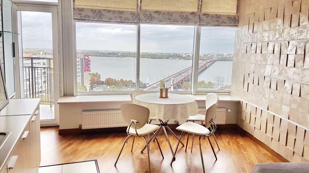 Most City Apart-Hotel Dnyipropetrovszk Kültér fotó